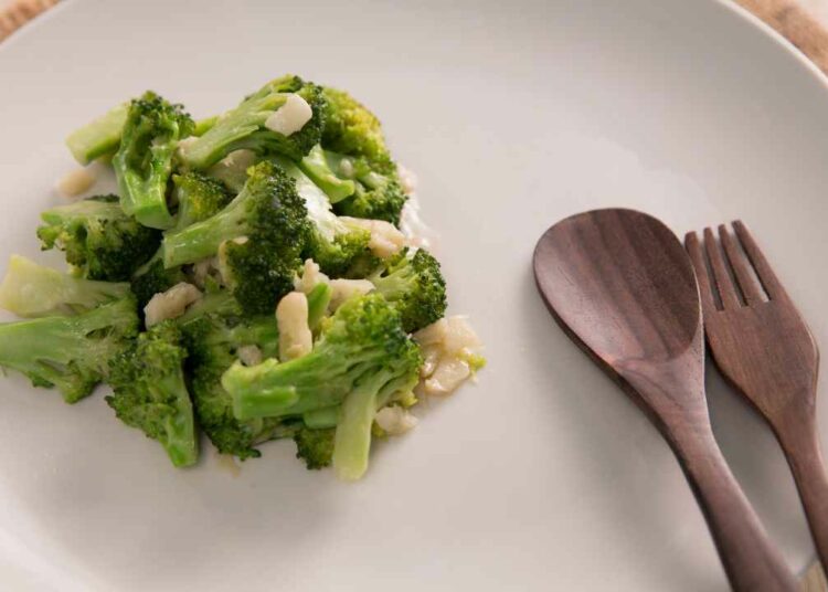 Why Your Brain Thinks Broccoli is a Big Deal: The Weird World of Taste ...